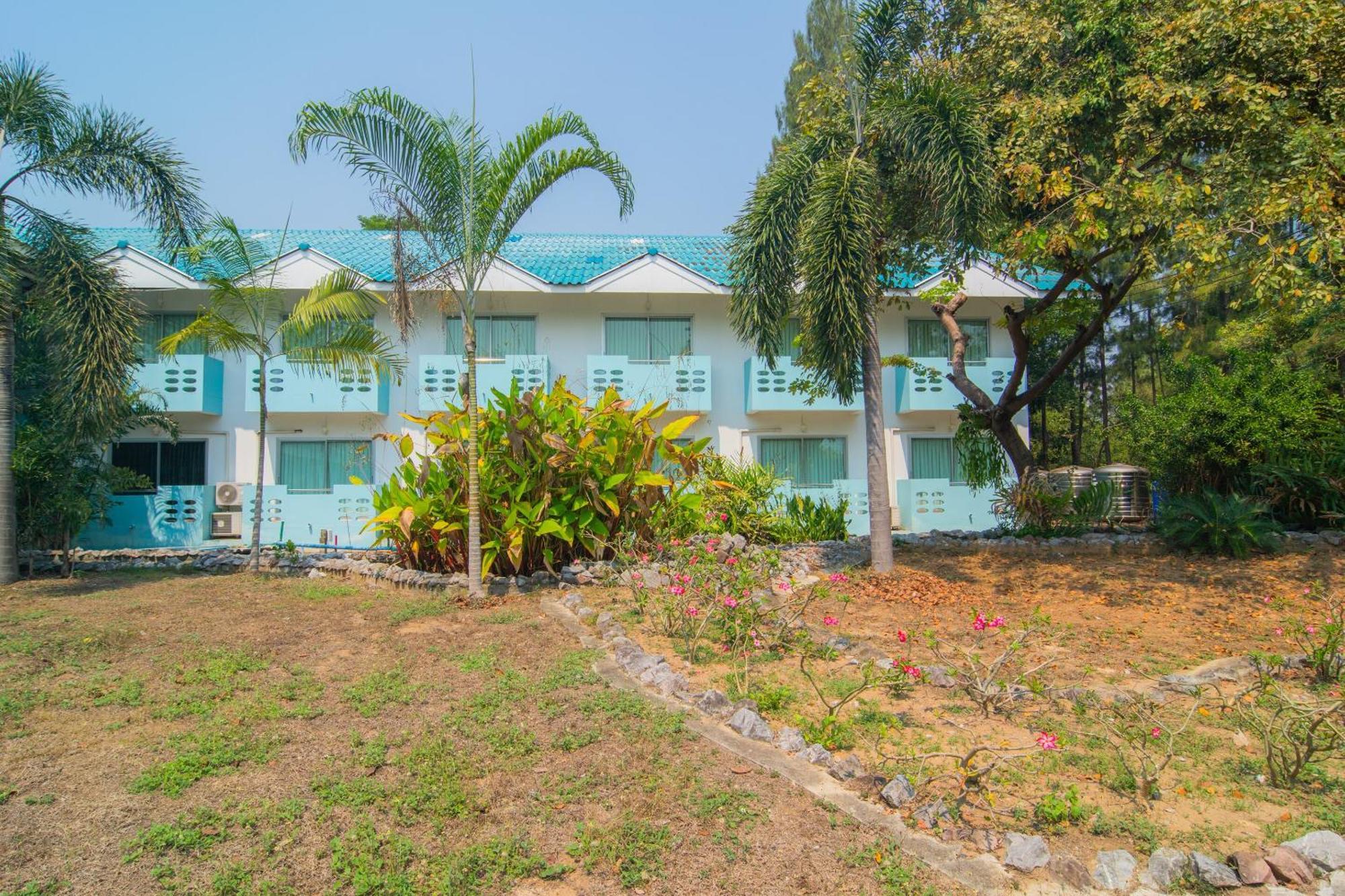 Koh Lak Resort Прачуап Кири Кан Екстериор снимка