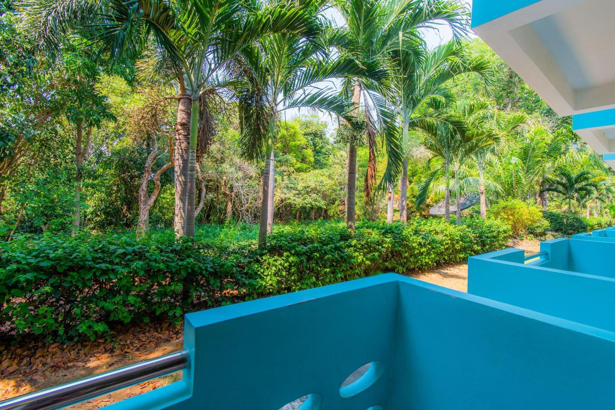 Koh Lak Resort Прачуап Кири Кан Екстериор снимка